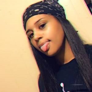 Meet your Posher, Shia